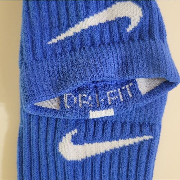 Nike Elite Crew Blue Basketball Socks - Picture 6 of 8